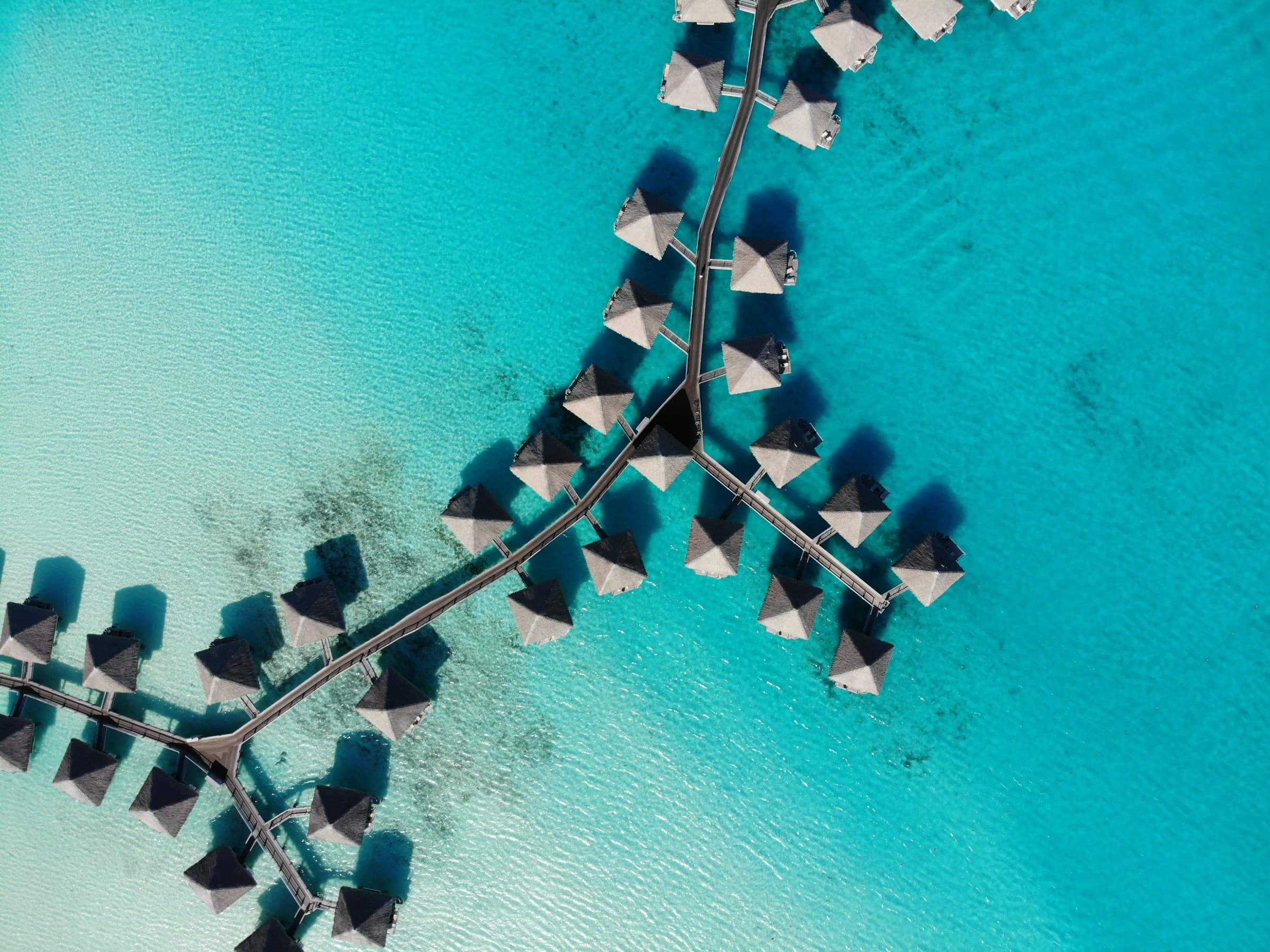 Bora Bora on Points: Your Complete Guide to an Overwater Bungalow Vacation